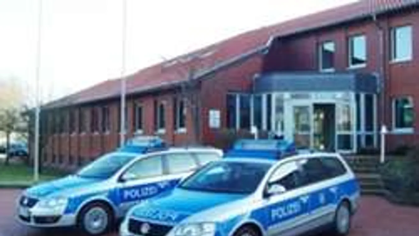 Élő kisbabára és egy csecsemő csontvázára bukkantak egy bőröndben