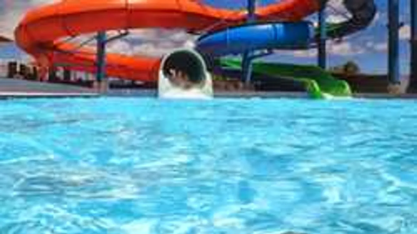 Eszméletlenül ért le a kislány a csúszdáról, nem sikerült újraéleszteni