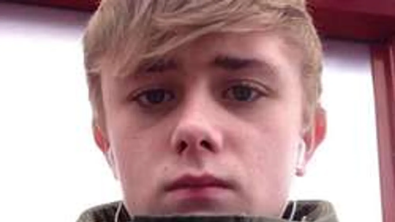 Molesztálta az intézkedő rendőrt a mezítelen felsőtestű angyalarcú fiú