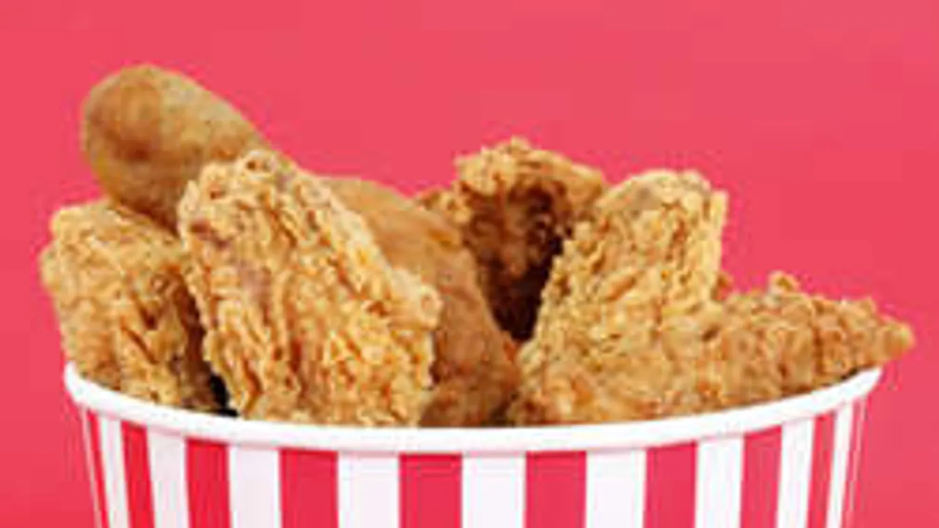 Hormonos csirkétől nőhet meg a férfiak melle!