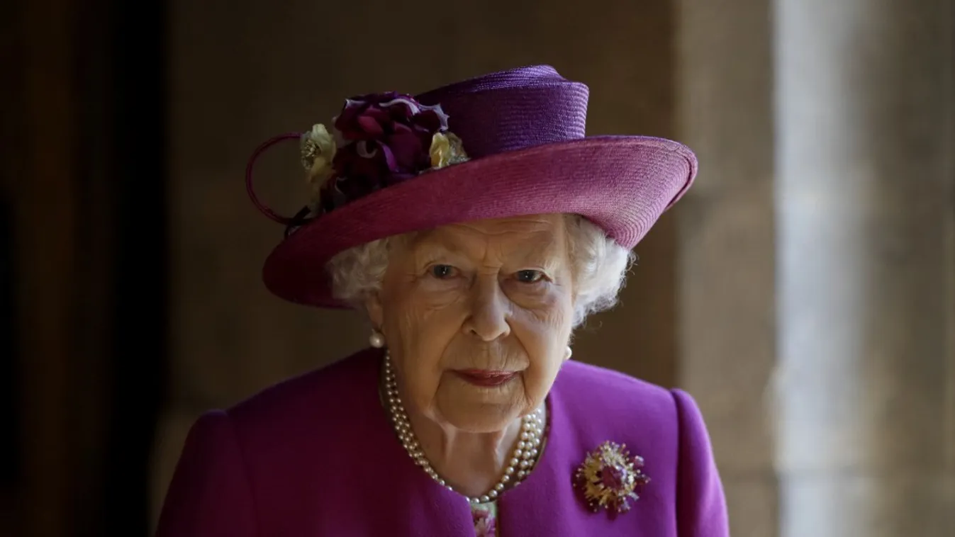 II. Erzsébet királynő alig egy hete temette el imádott férjét, Fülöp herceget