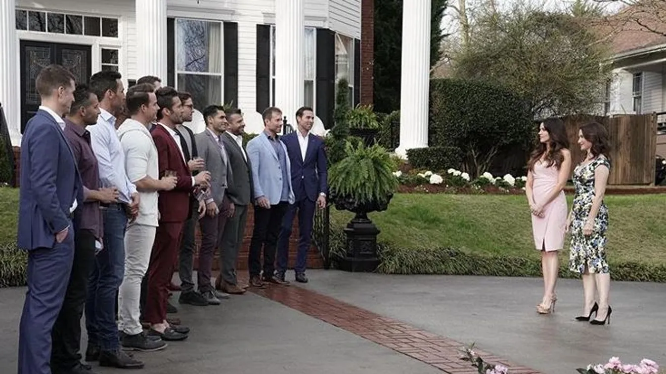 Megáll az ész: spermakereső show indult, egy nőt összezártak 15 férfival