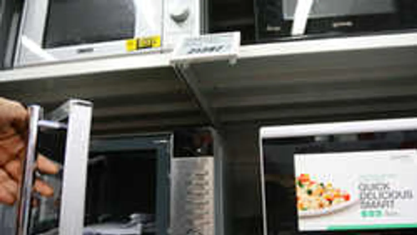 Új ellenséget találhat az EU: gond van a mikrókkal!