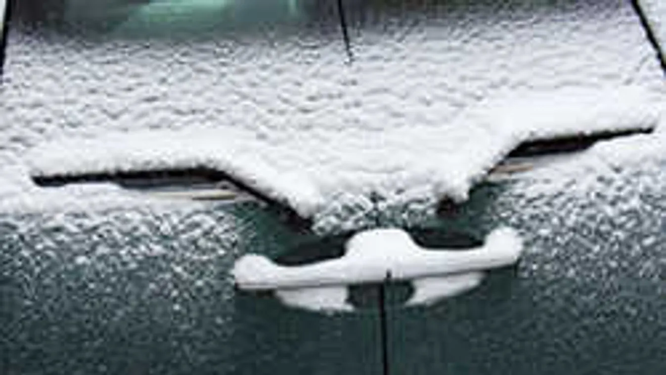 Brutális balesetek az országban: halálos áldozata is van a havazásnak