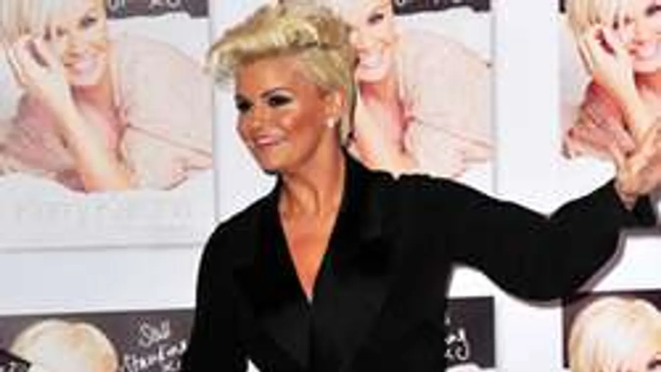 Letolt nadrágban, részegen fetrengett a magyar származású világsztár