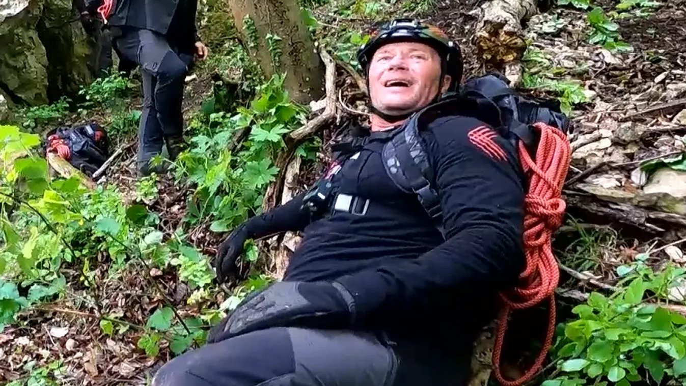 „Egyre kevesebb levegő, egyszóval tragédia” – Stohl András a földre került