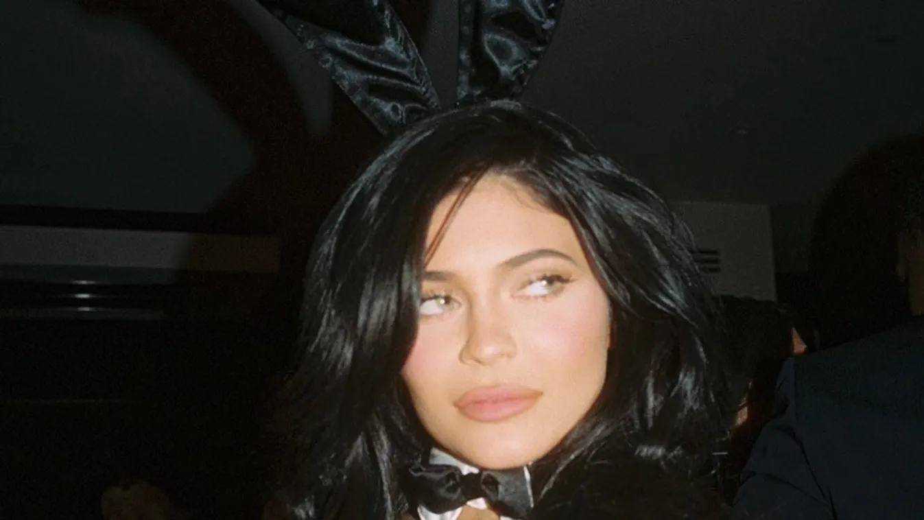 Kylie Jenner a magamutogatás nagyasszonya volt halloweenkor is