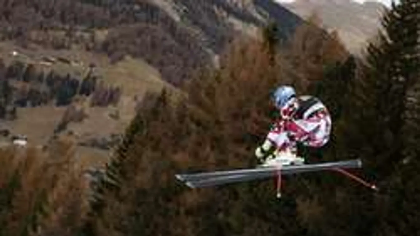 Brutális bukás, nem kapott levegőt a síbajnok