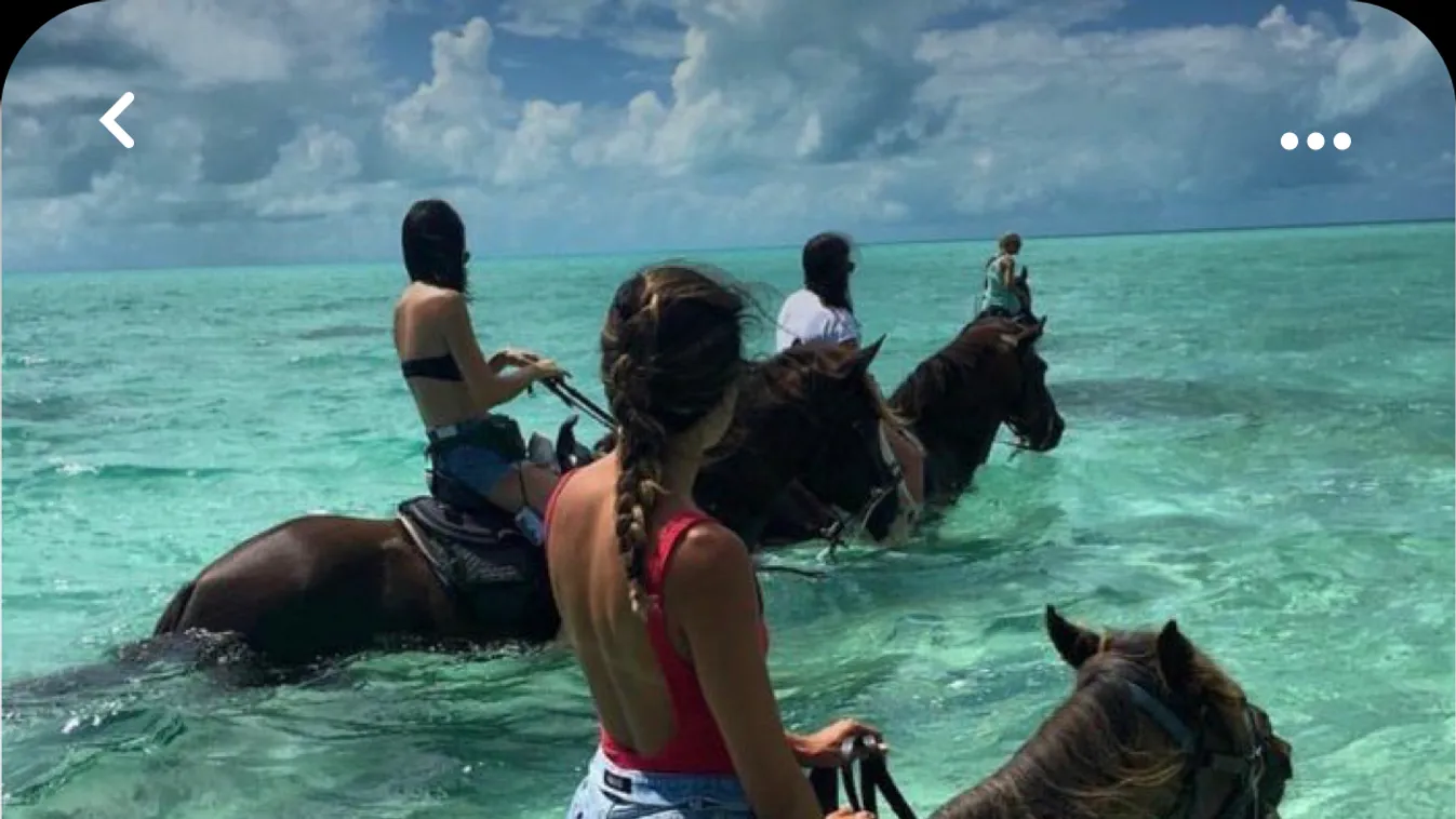 Tüttő Kata luxusnyaralása: Több mint 200 000 forintba, sok ember egyhavi bérébe kerül egy komplett tengeri lovaglás