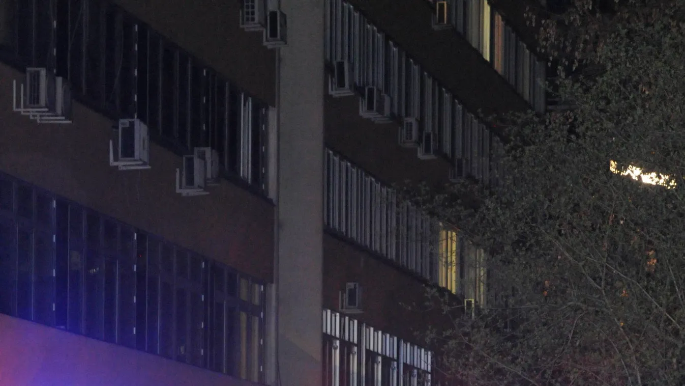 Szirénázó tűzoltók lepték el a fővárosi kórházat, életveszélyes égési sérüléseket szenvedett egy beteg