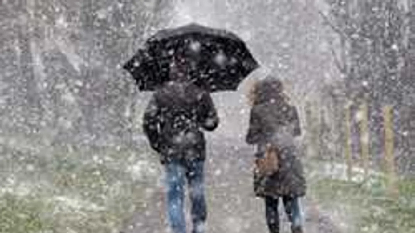 Bekeményít az időjárás, veszélyes ónos esővel jön a havazás