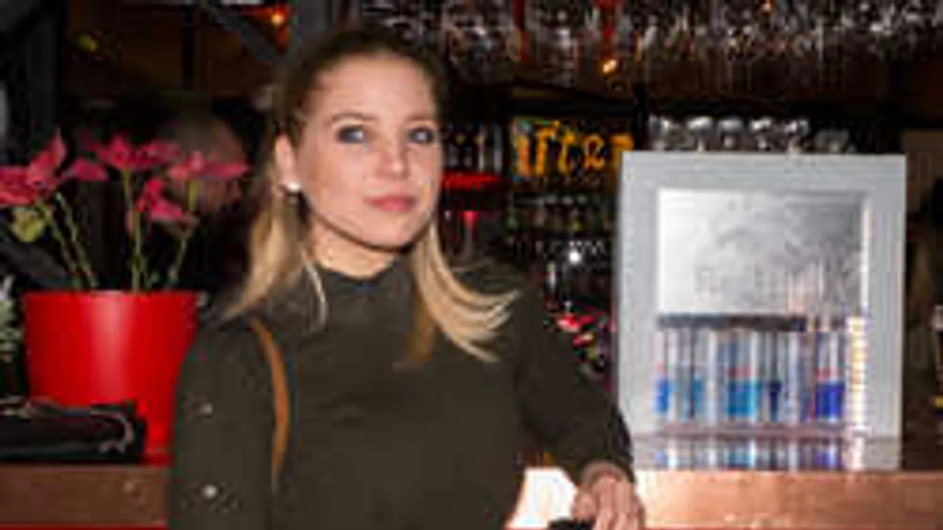 Csodaszép kismamaszelfit lőtt magáról Szabó Zsófi