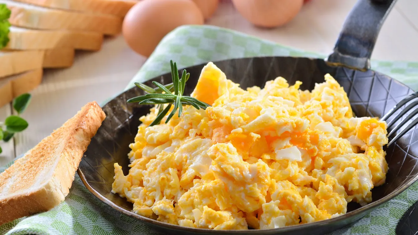 Itt az újabb elmélet a tojásrántottáról, eddig mindenki tévedett