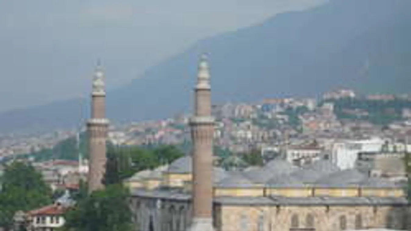 Így úszta meg Dzsudzsák a robbantást - Fotó