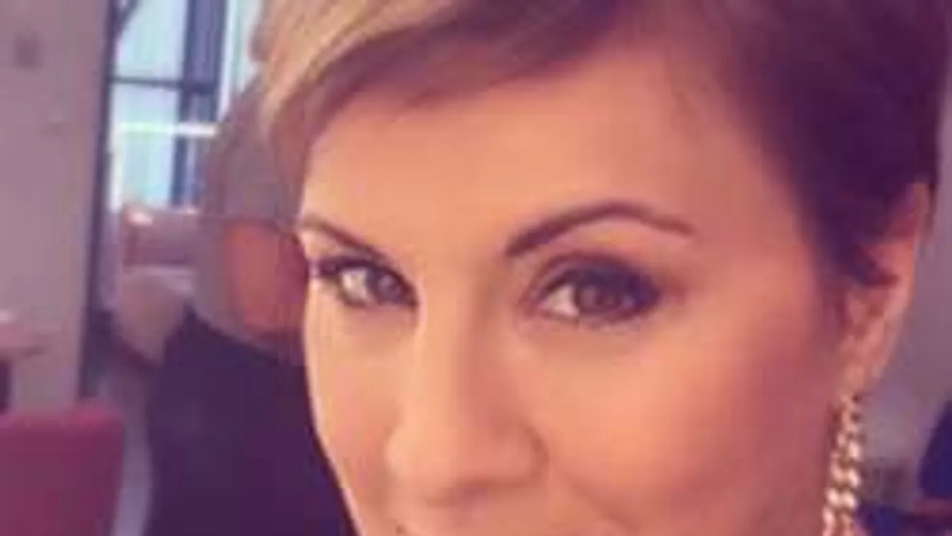 Tetováltatta magát Ábel Anita