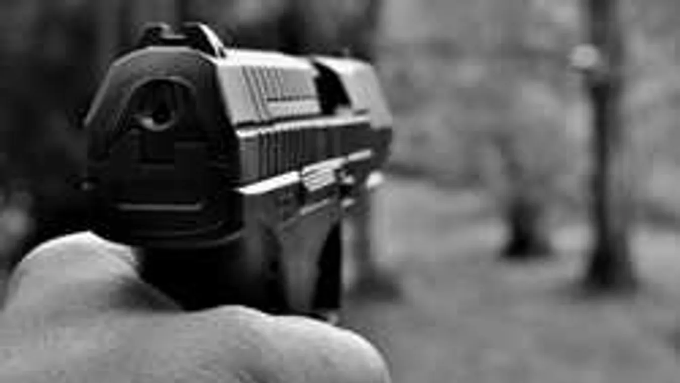 Az életükért futottak az emberek, fegyveres nyitott tüzet a koncerten