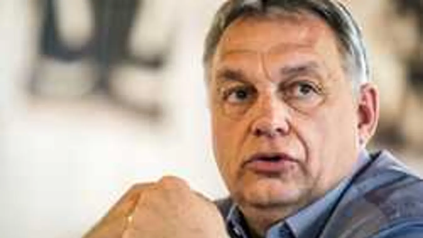 Orbán Viktor is készül az ünnepekre: ilyen adventi koszorúja van a miniszterelnöknek