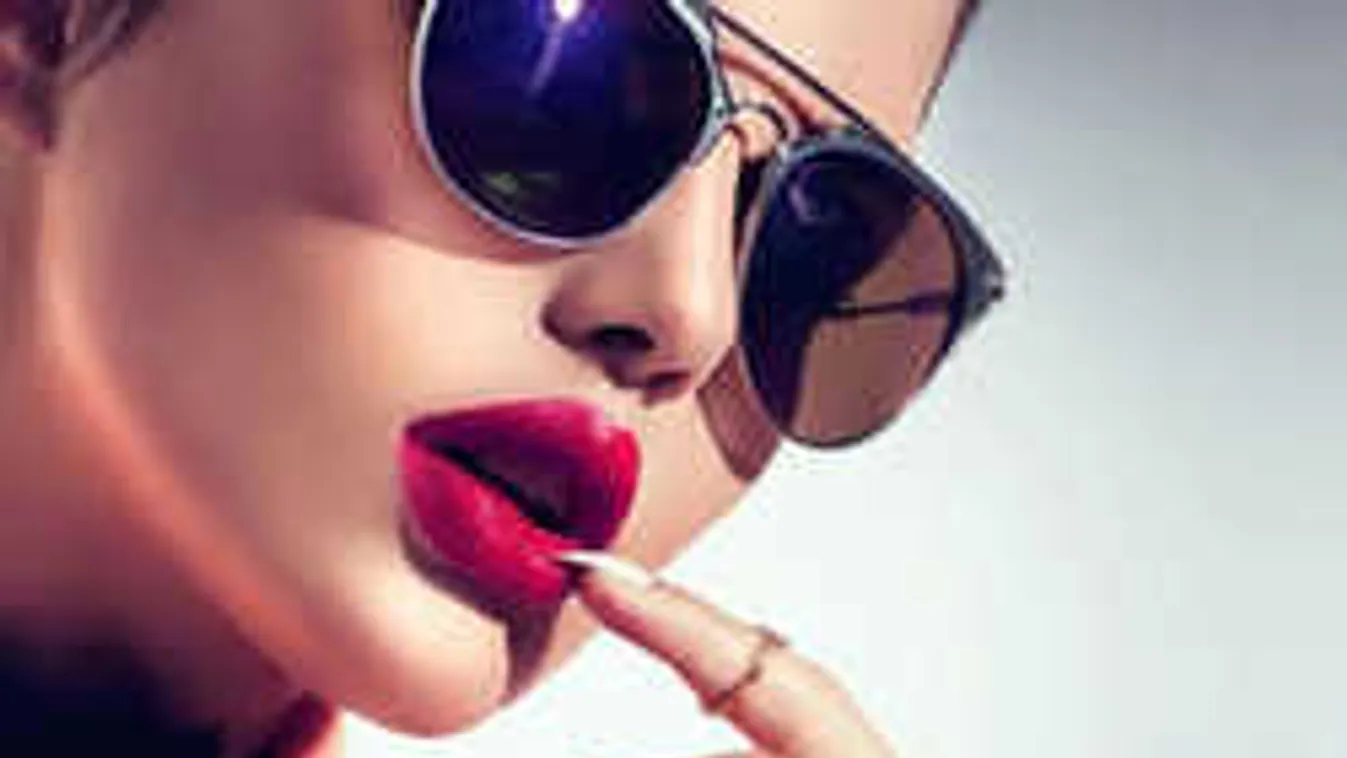 Újra hódít a macskaszem! Ebben lesz nyáron igazán dögös a nő