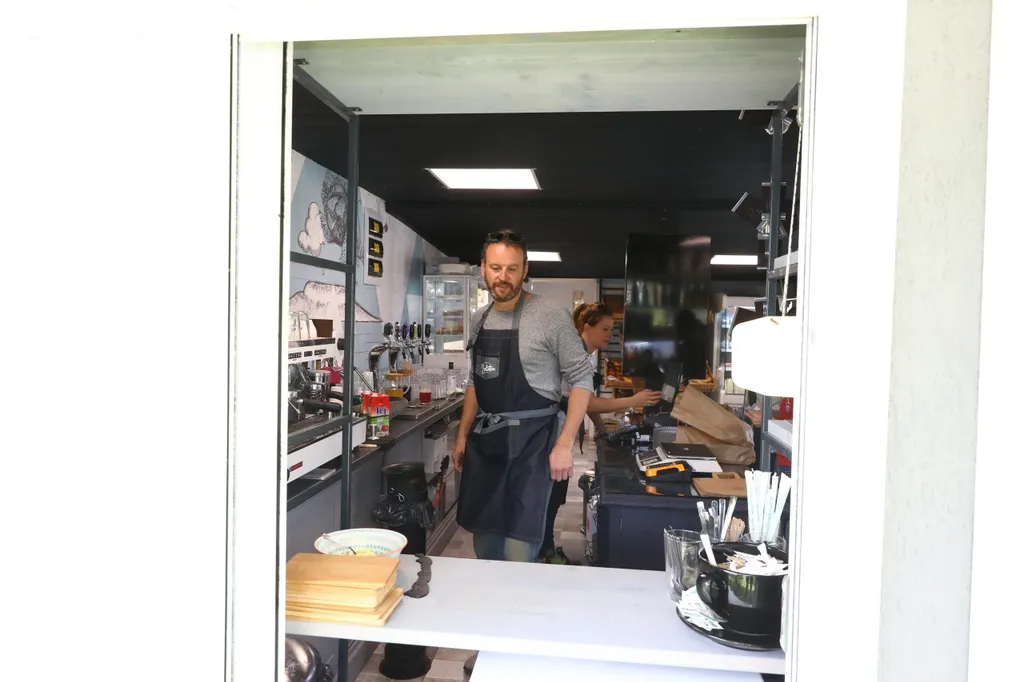 4A7688DA-5C8C-414A-BBD6-E5AEF332CF90