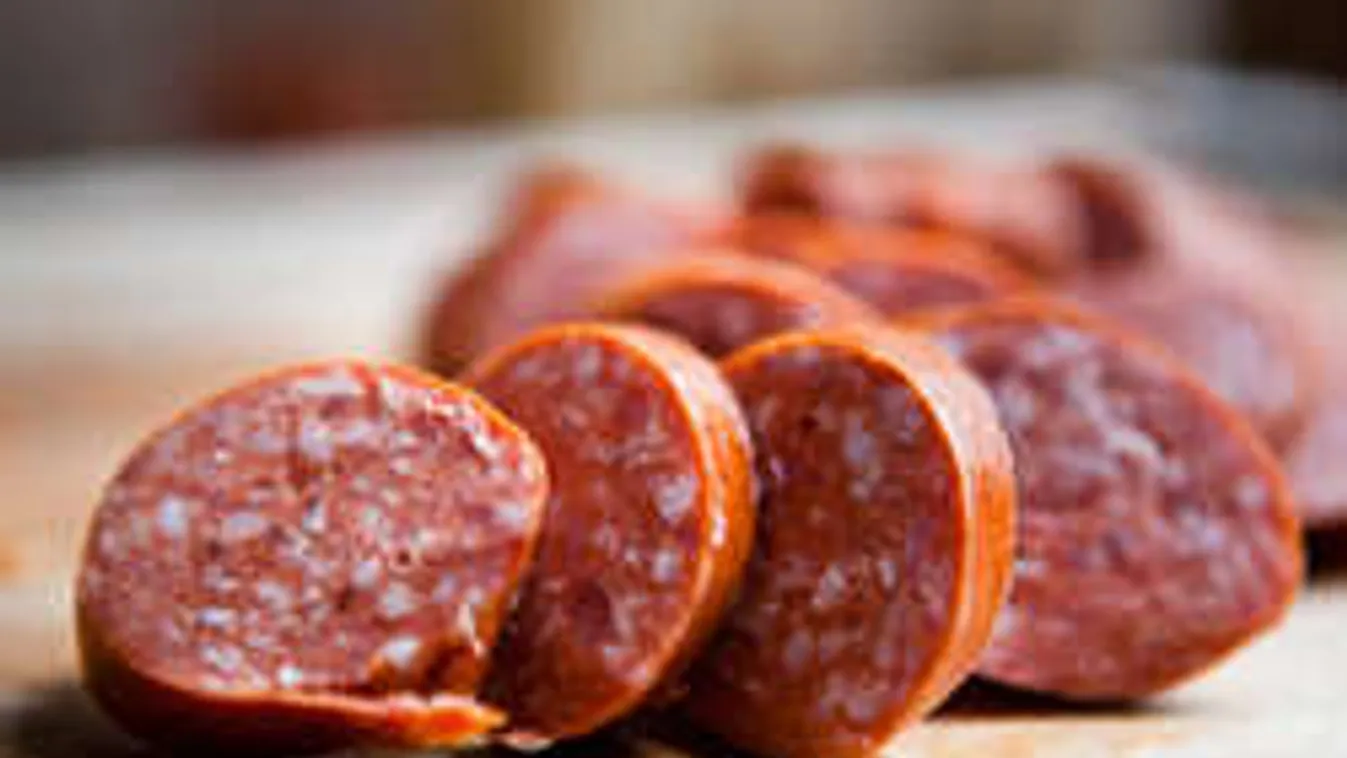 Tombol a fagyállós kutyamérgezés: ezúttal mérgezett kolbászokat találtak