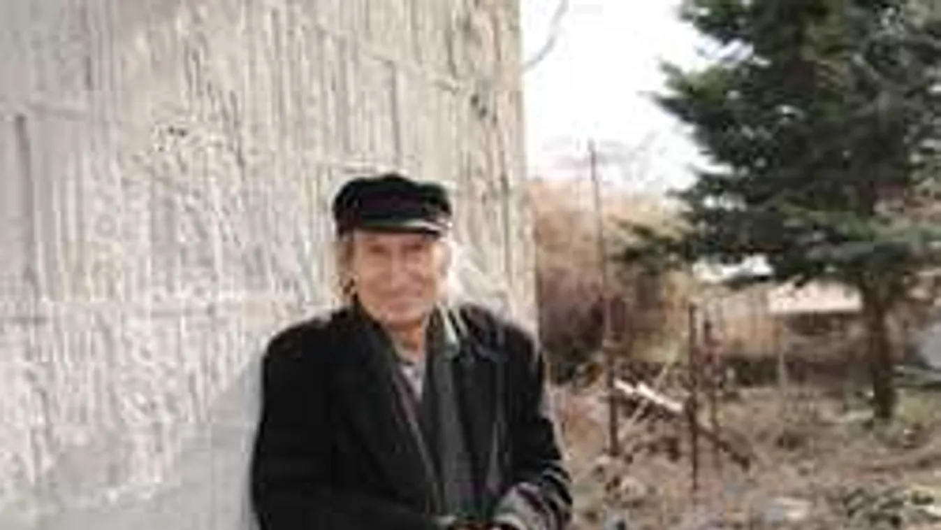 Önmagát hibáztatja bántalmazó fia tettéért a legendás színész