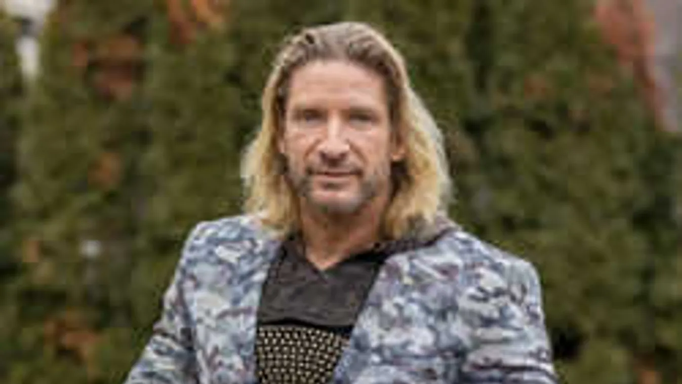 Fiatal szerelme érettségi után összeköltözik Pintér Tiborral!