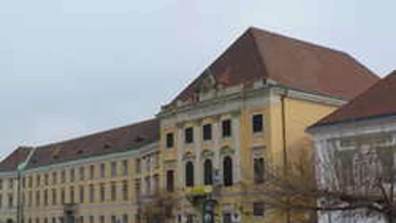 Ez meglepő: Orbán Viktor csak kölcsönbe kapta az új irodát a Várban