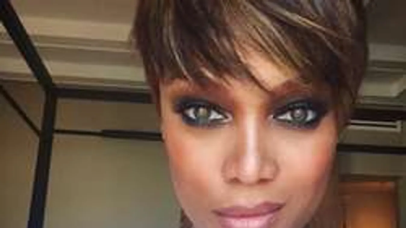 Ennél durvább smink nélküli szelfit még nem láttál szupermodellről - fotó