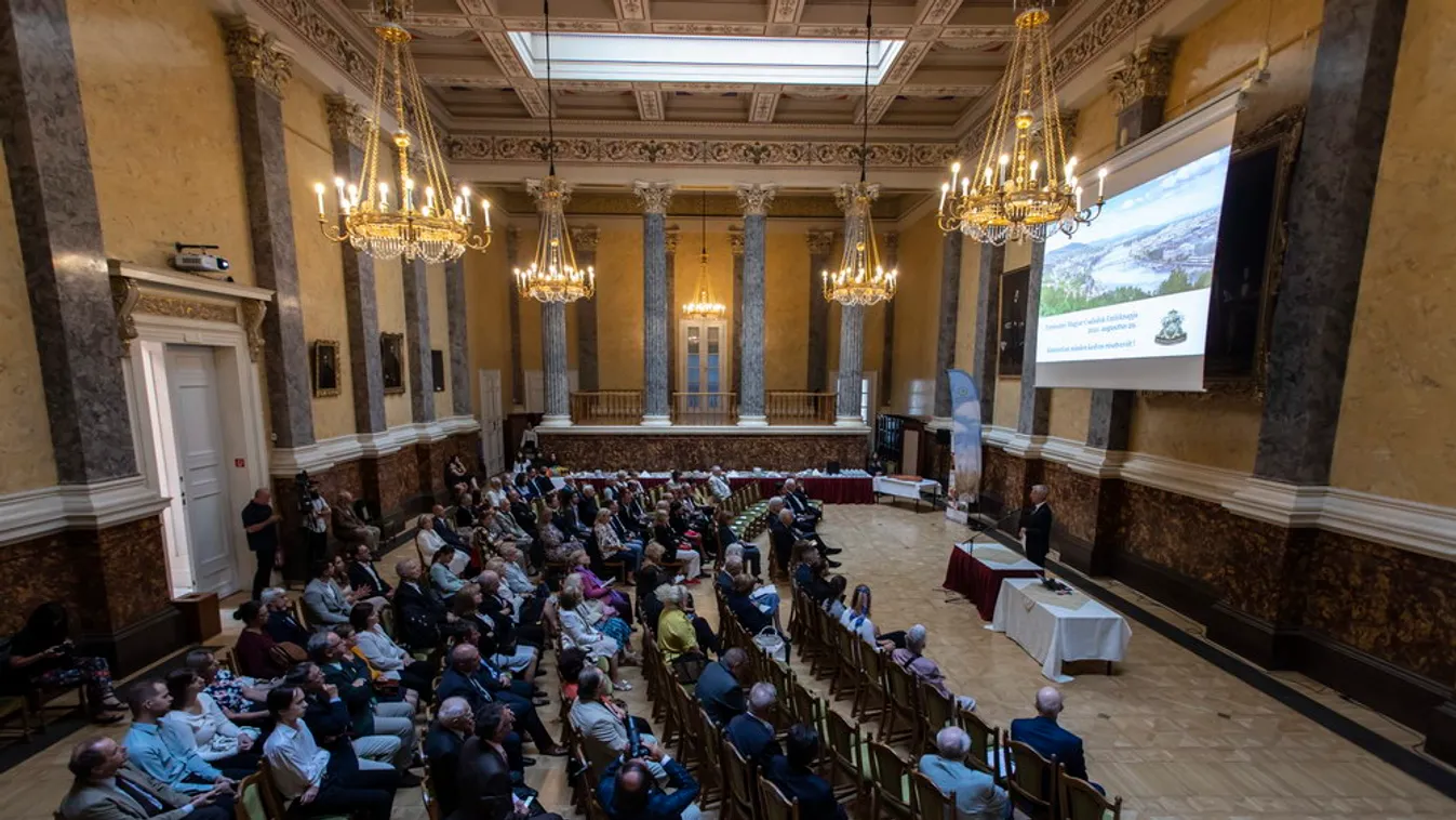 Ezért találkoztak grófok és bárók a hétvégén Magyarországon – videó