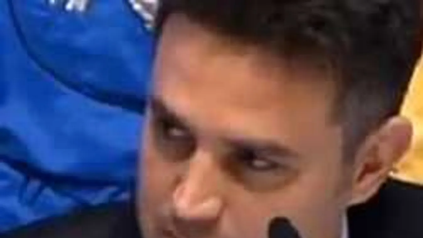 Márki-Zay szerződtette a Celeb vagyok, ments ki innen botrányhősét, kapott 50 díszzsebkendőt