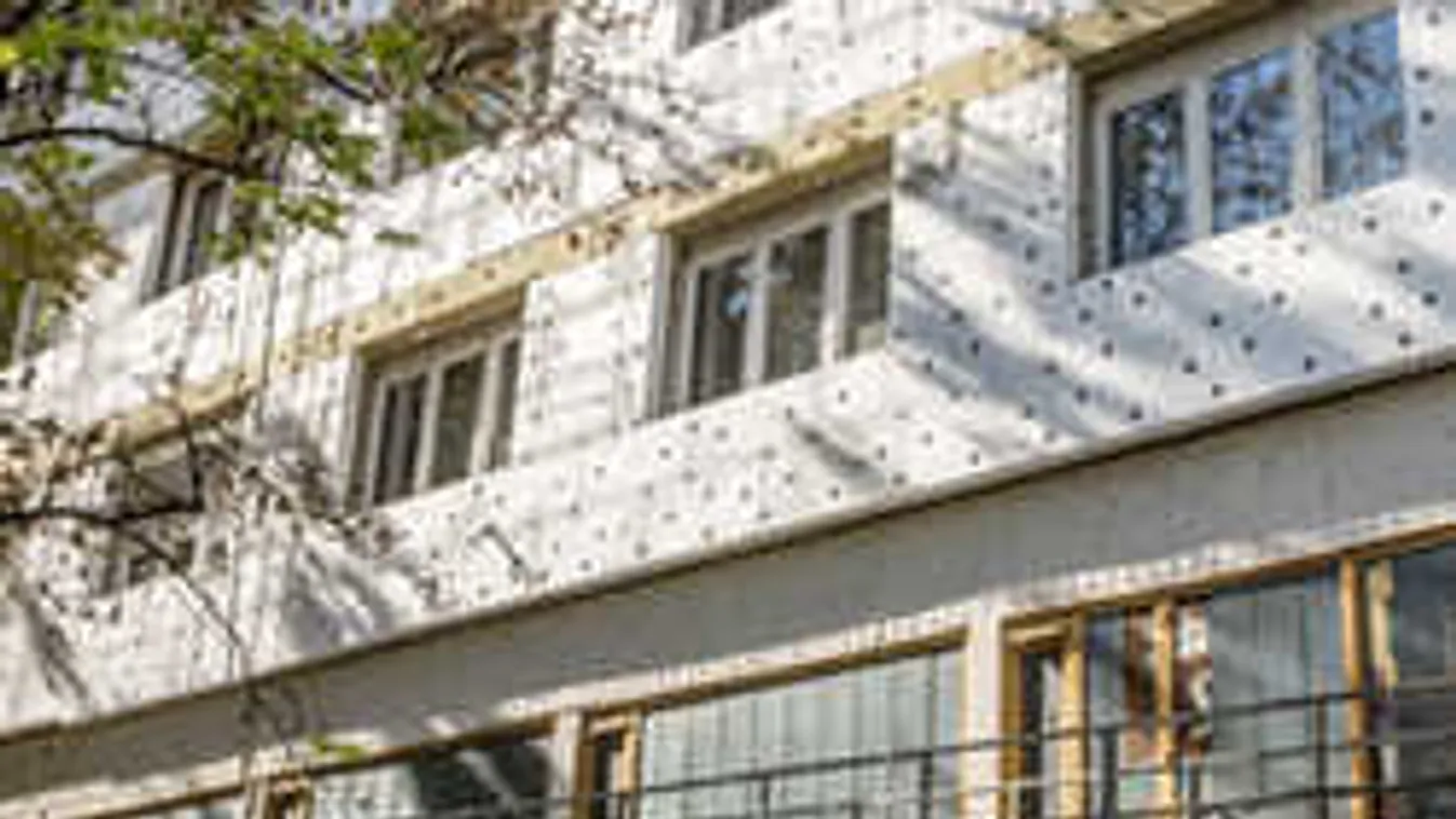 Kellemetlen meglepetés érte a panelszigetelőket