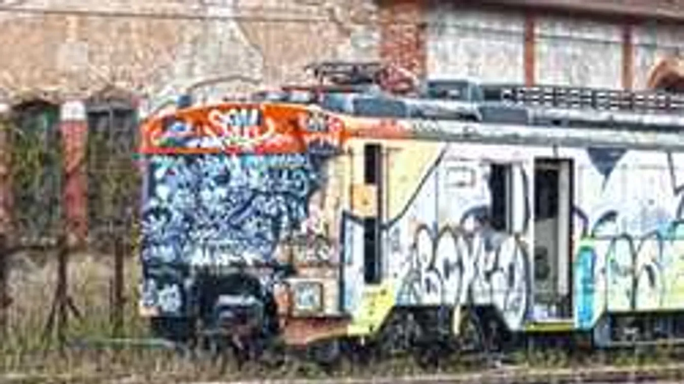 Eldurvult a graffitisek bandaháborúja, felháborító, amit csinálnak