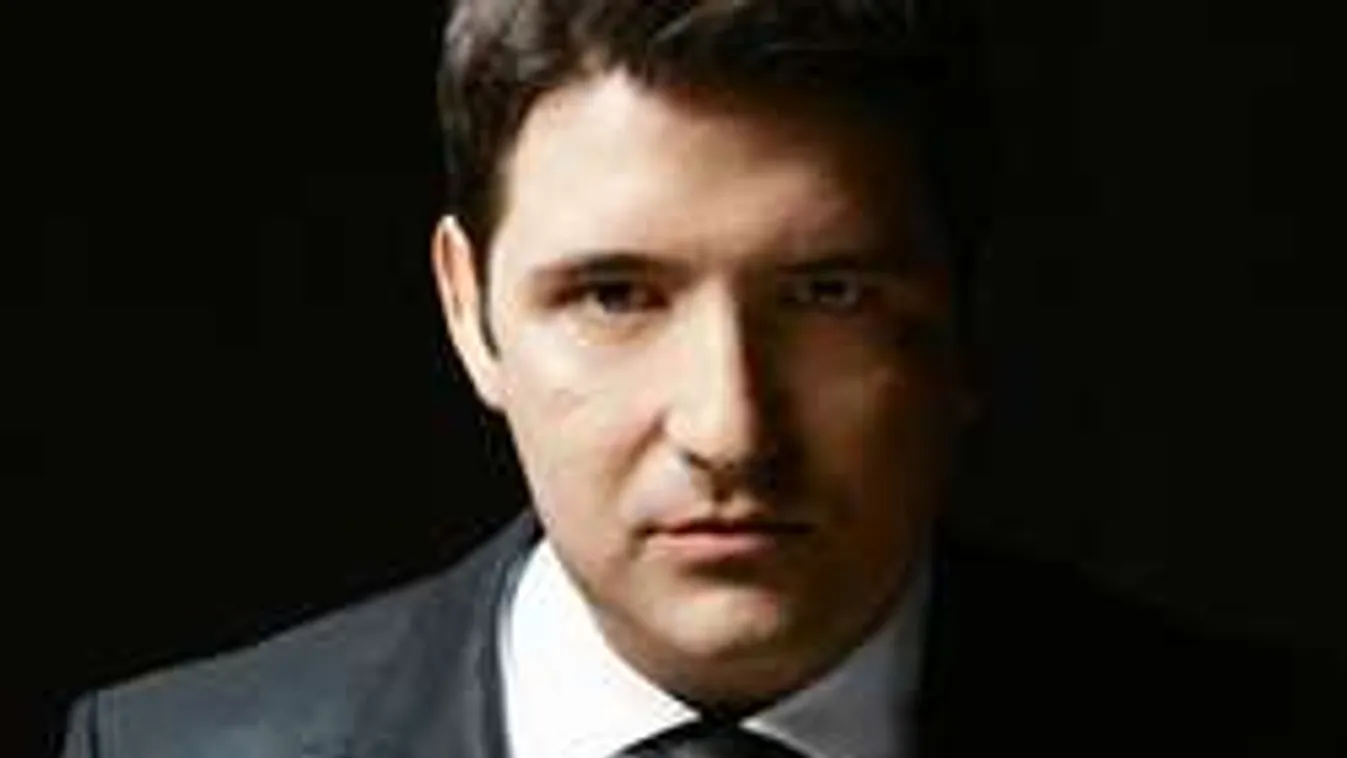 Kigyulladt Hajdú Péterék háza!