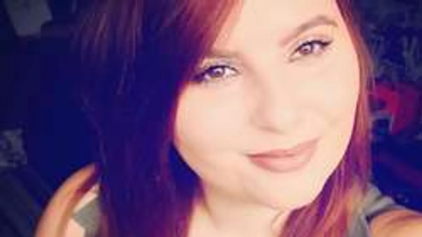 Megállíthatatlanul nőnek a 21 éves lány mellei