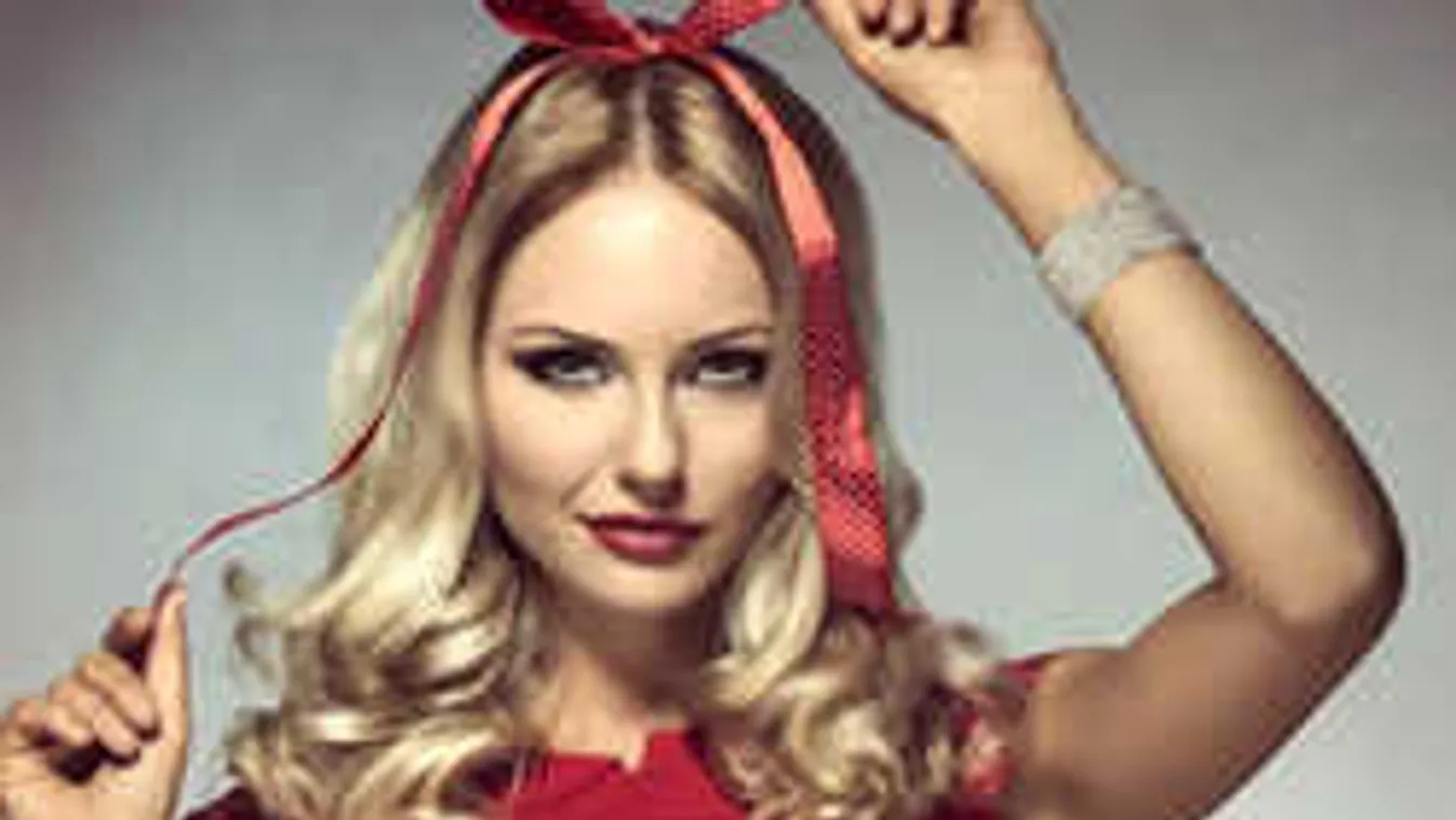 Mesés, szexi frizurák karácsonyra, amiket magadnak is elkészíthetsz