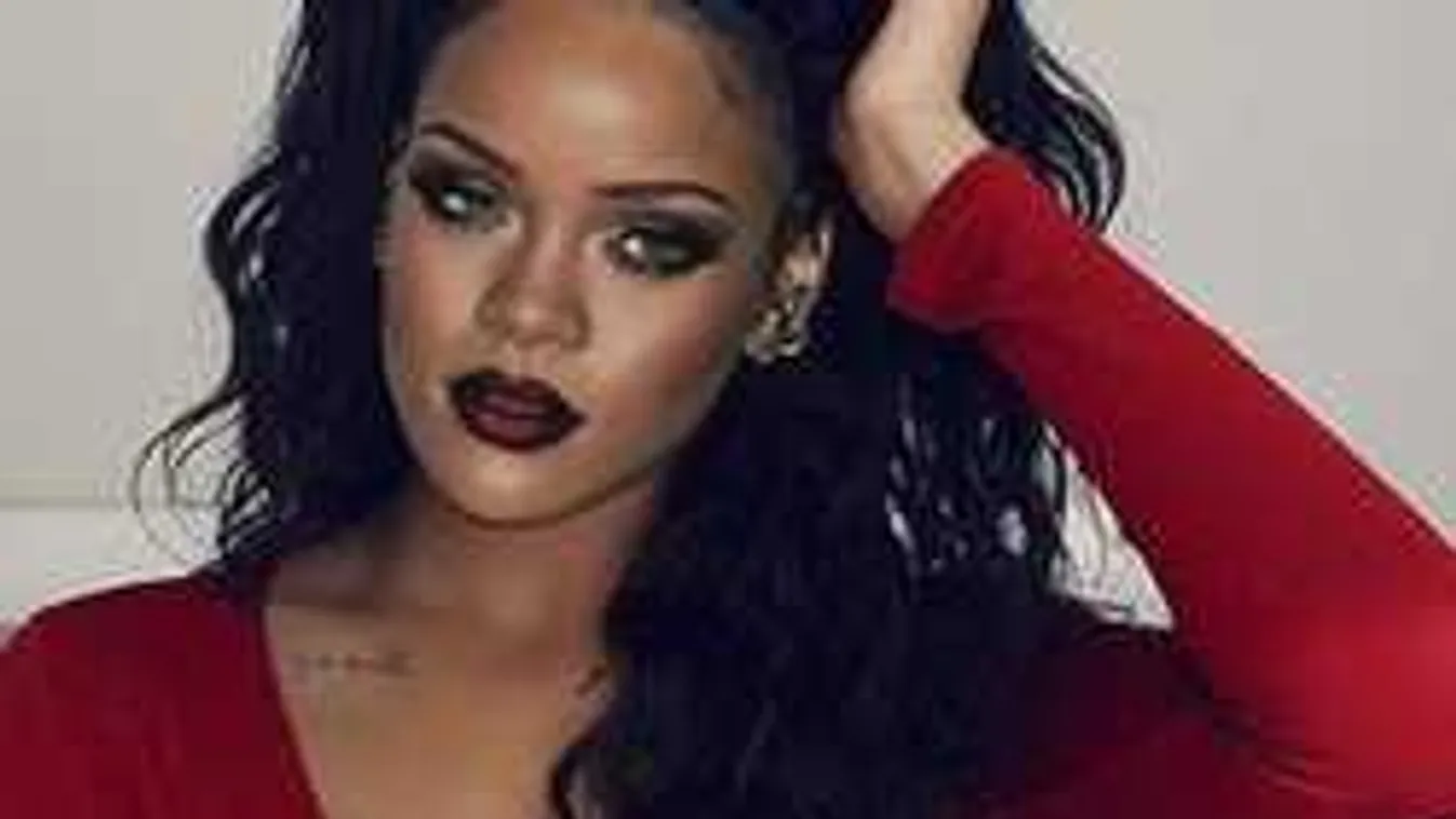 Videóklipben mutatta meg melleit Rihanna!