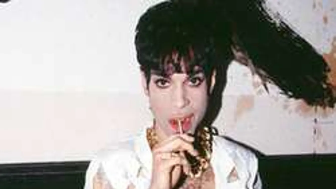 Lehullt a lepel: Nyalókával ölte meg magát a legendás énekes