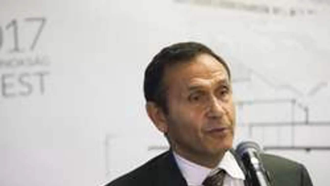 Elhagyta az országot Gyárfás Tamás