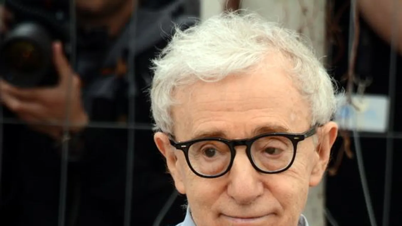 Mégsem adják ki Woody Allen önéletrajzát