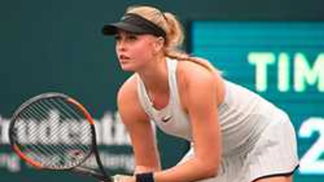 Elképesztően fest, fürdőruhában villantott Stollár Fanny