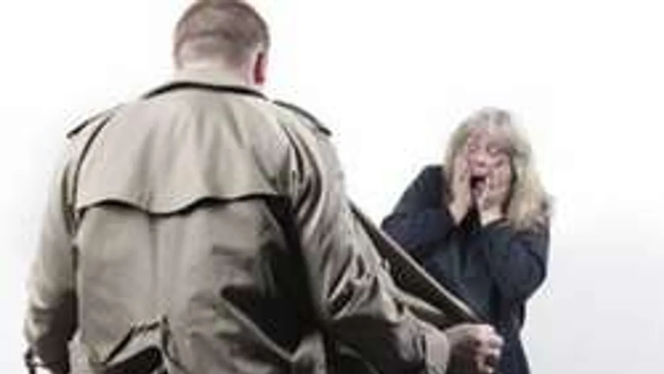 Lakótelepen vadászott áldozataira a perverz magyar mutogatós...