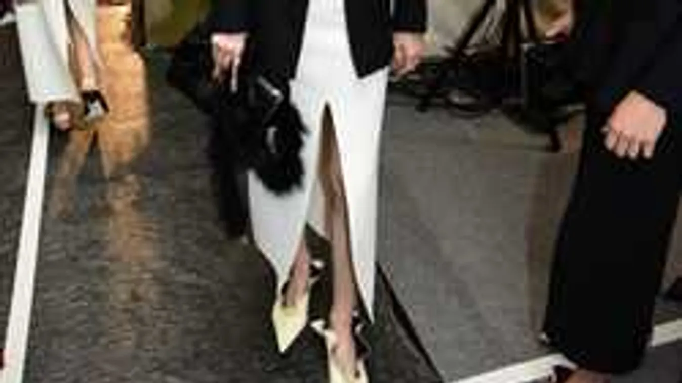 Megérkeztek az első képek a tavaszi cipődivatról, már most imádják a nők