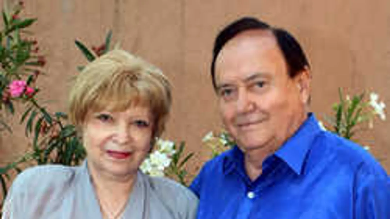 Sosem látott fotó került elő Torgyán Józsefről!