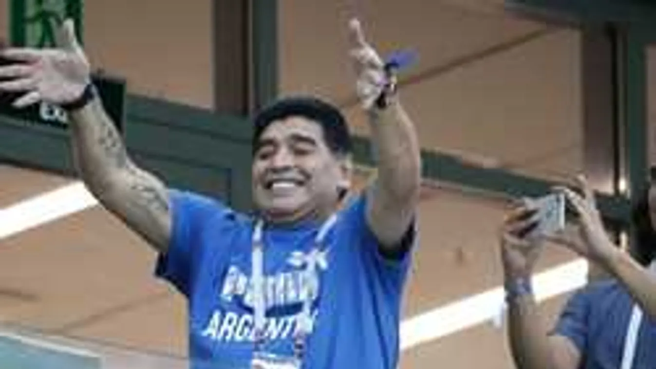 Váratlan helyen bukkant fel Diego Maradona