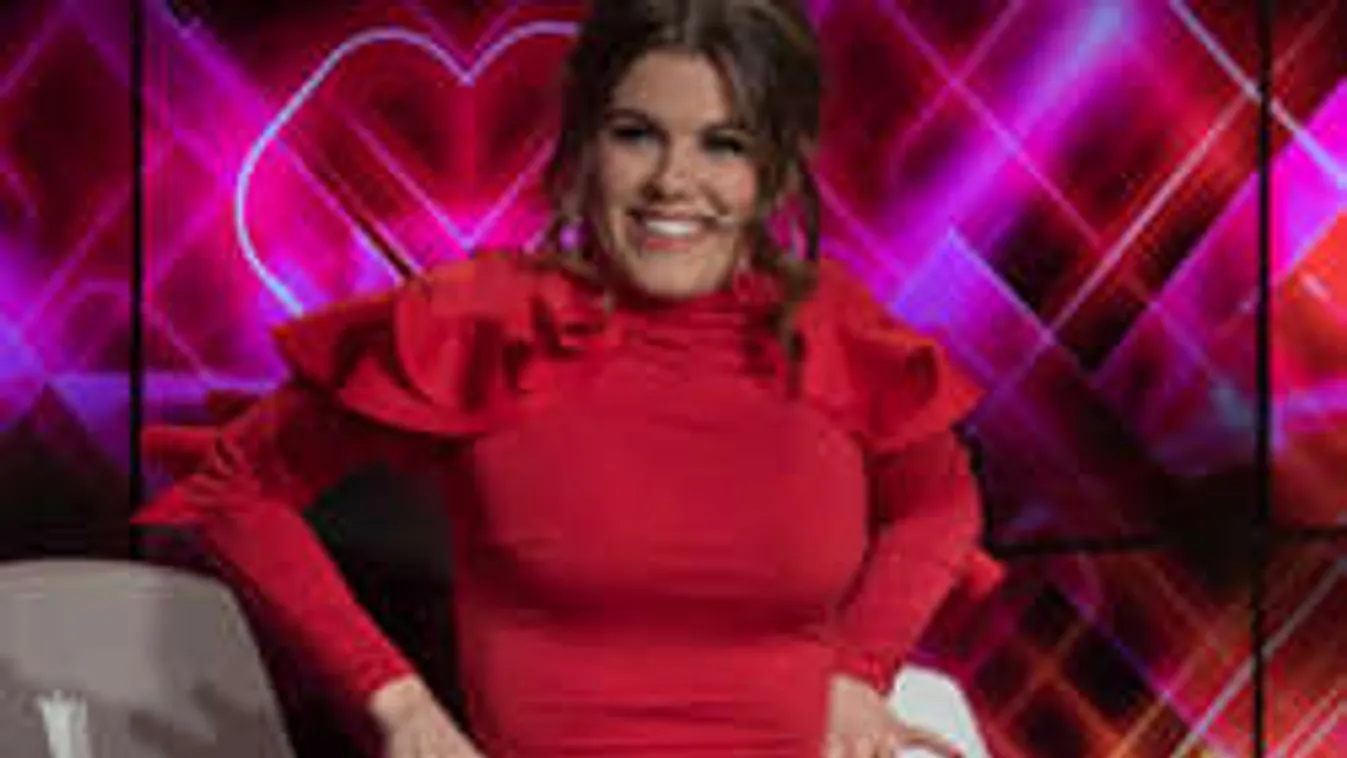 Ünnepi meztelenkedés: Nézd, mit villantott Csobot Adél