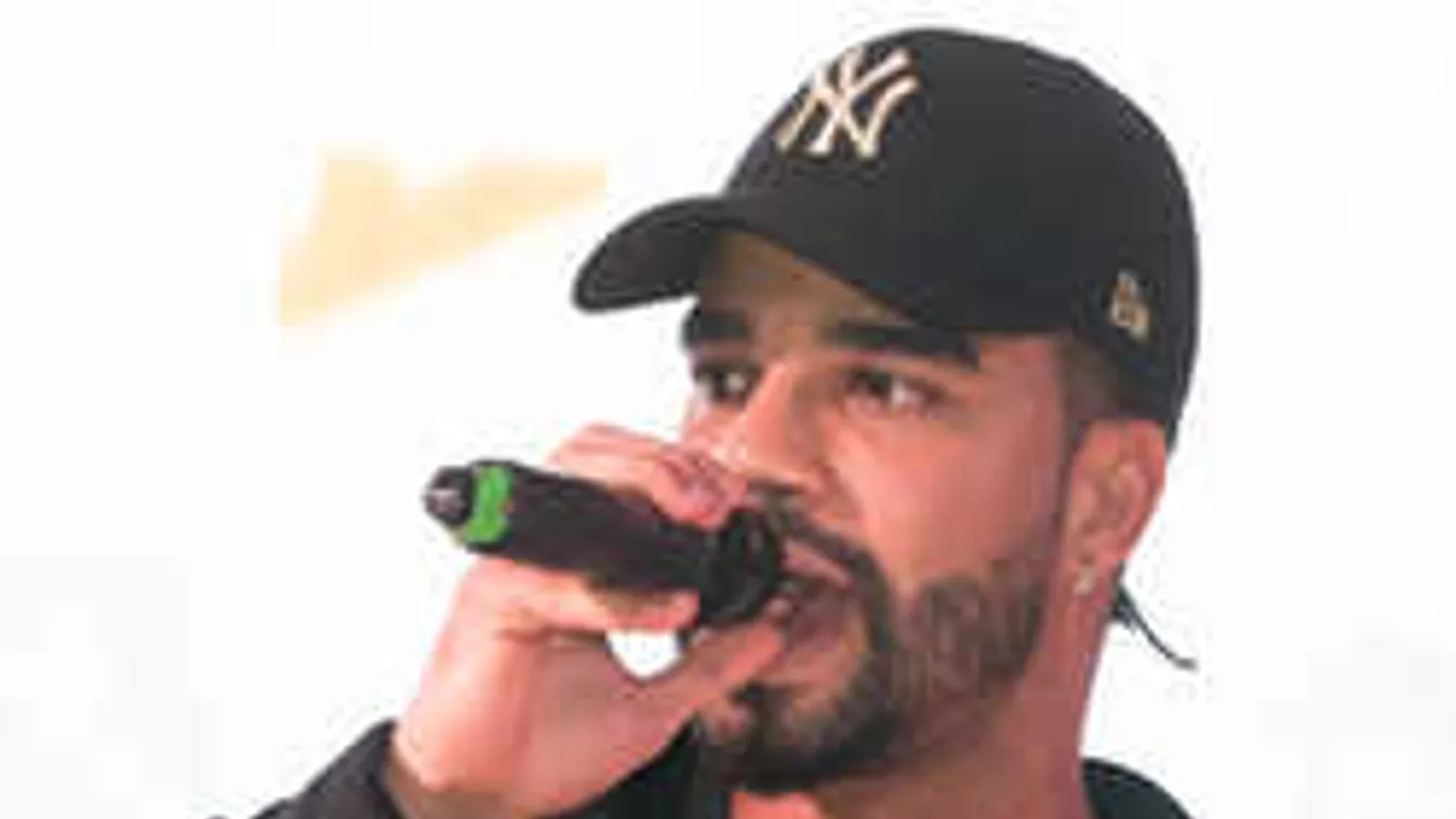 Aggódnak a rajongók: ezt tette balesete után a magyar sztár