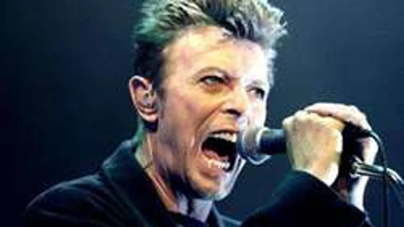 Bizarr fesztiválon szórták szét a legendás énekes hamvait