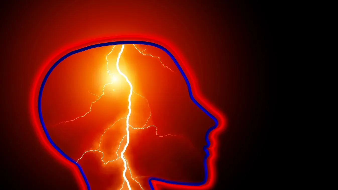 Ötven méter magasból zuhant a szék egy nő fejére, elképesztő, ami ezután történt