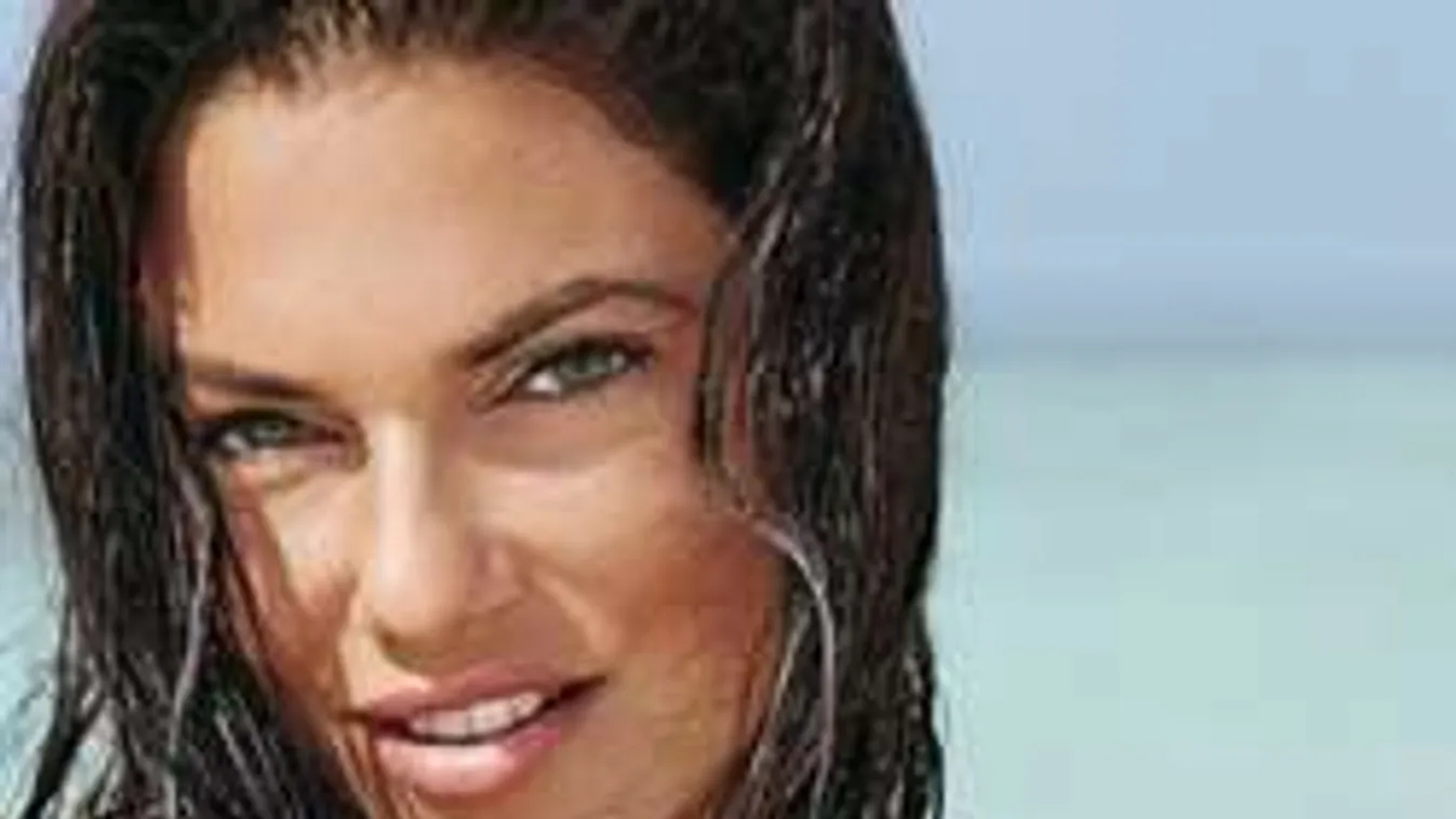 Az asztalon térdelve markolt rá a dákóra Bódi Sylvi