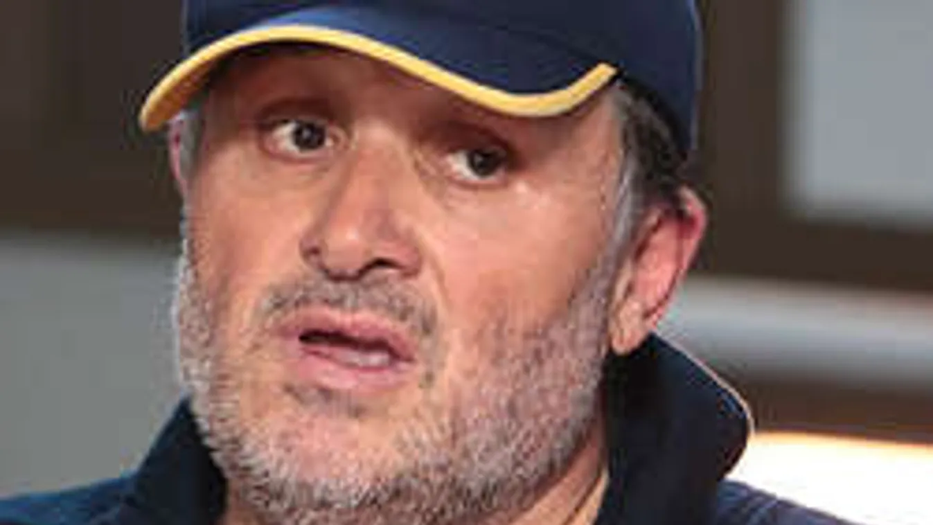 Külföldre készül Lajcsi! Szállodalánc venné meg birtokát